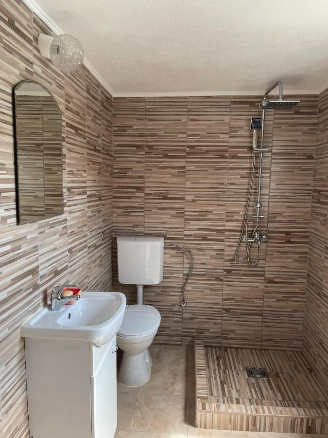 Lakeview Apartments Jolicic Virpazar Buitenkant foto