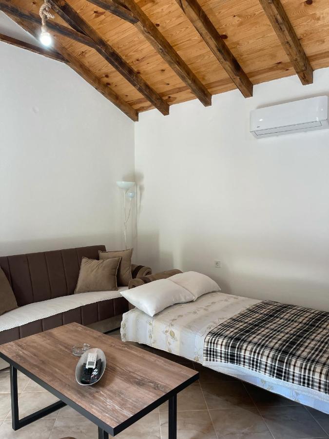 Lakeview Apartments Jolicic Virpazar Buitenkant foto